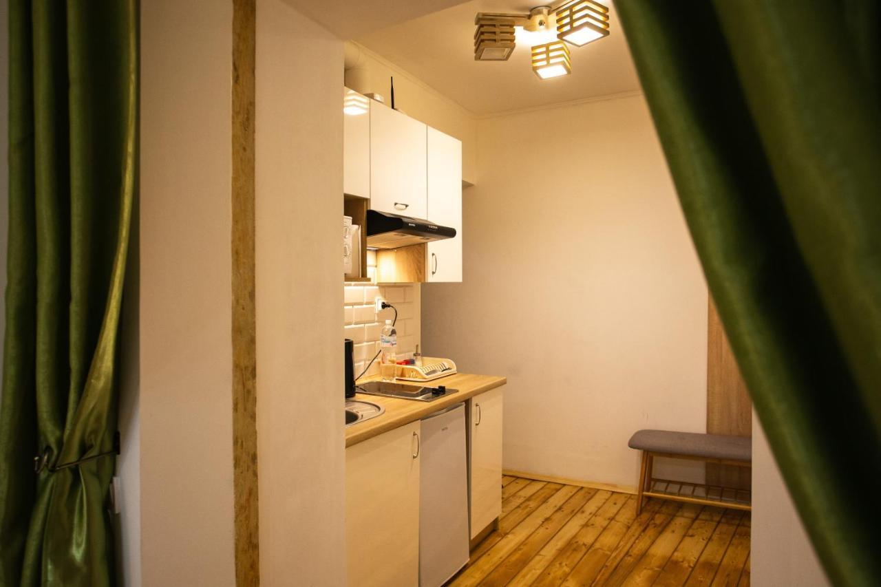 Peaceful Studio On Rynok Square Lviv Exterior foto